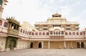 imagem n.3 de De Délhi: Viagem de um dia a Jaipur de trem rápido ou carro particular atividade em Amer, Índia, carregada pelo fornecedor