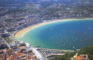 image n.3 of From Bilbao: Biarritz, Saint Jean de Luz, San Sebastian Tour activity in San Sebastián, uploaded by supplier