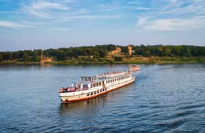 image n.4 of Potsdam: Palace Tour by Boat activity in Potsdam, uploaded by supplier