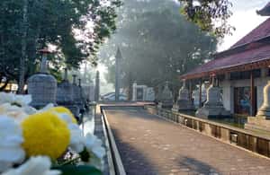 image n.4 of Yogyakarta: Borobudur Climb & Prambanan Guided Tour activity in Yogyakarta, uploaded by supplier