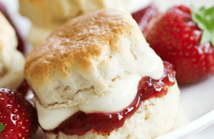 image n.3 of London: Royal Hampton Court Guided Tour with Afternoon Tea activity in London, uploaded by supplier