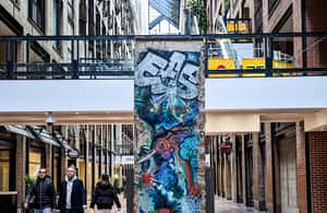 Montreal: Underground City and Downtown Walking Tour