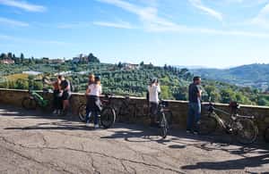 imagen n.º 4 de Florencia: tour de medio día en bicicleta por la campiña toscana y catas actividad en Florencia, subida por el proveedor
