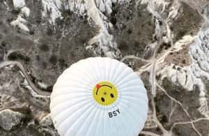 imagem n.4 de Capadócia: Voo de balão de ar quente ao nascer do sol nas chaminés das fadas atividade em Çavuşin, carregada pelo fornecedor