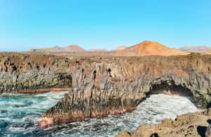 Bild Nr. 4 von Lanzarote: Vulkane von Timanfaya und Höhlen Tour mit Mittagessen Aktivität in Haría, hochgeladen vom Anbieter