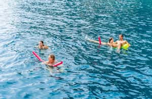 imagem n.3 de Sorrento: Passeio de barco exclusivo em Capri e Gruta Azul opcional atividade em Anacapri, carregada pelo fornecedor