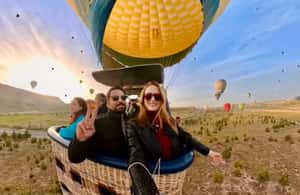 image n.4 of Cappadocia: Sunrise Hot Air Balloon in Göreme and Transfer activity in Avanos, uploaded by supplier