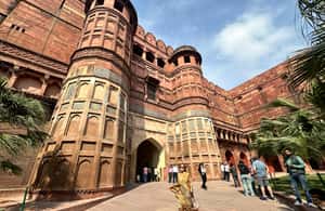 image n.3 of From Delhi: Private Taj Mahal, Agra Fort & Baby Taj Day Trip activity in Agra, uploaded by supplier