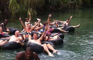 imagem n.4 de De Falmouth: Tour combinado de Blue Hole e River Tubing atividade em Clarendon, carregada pelo fornecedor