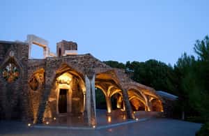 imagem n.4 de Destaques Visita guiada à Cripta de Gaudí e à Colónia Güell atividade em Barcelona, carregada pelo fornecedor