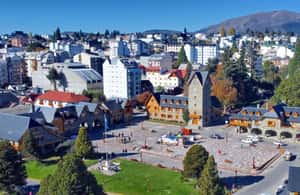 imagem n.3 de Bariloche: BRC Aeroporto ao Centro da Cidade|Transfer Privado ao Hotel atividade em Bariloche, carregada pelo fornecedor