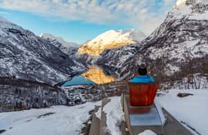 bild nr.4 av Från Ålesund: Vinterfjordkryssning till Geirangerfjorden aktivitet i Stranda, uppladdad av arrangören