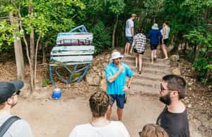 imagem n.4 de Airlie Beach: Whitsundays Full-Day Camira Sailing Adventure atividade em Queensland, carregada pelo fornecedor