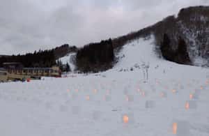 Yuzawa에서 아키타 유자와: 이글루와 거대한 고드름을 감상하는 겨울 야간 투어 액티비티의 4번 이미지, 공급업체 업로드