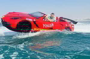 Immagine nº 3 di Dubai: Tour in auto a reazione di 30 minuti del Burj Al Arab con gelato attività a Dubai, caricata dal fornitore