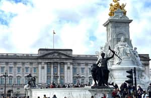 slika br. 4 iz kolekcije Istražite London, Kenotaf i Buckinghamsku palaču aktivnosti u mjestu London, prenio opskrbni partner