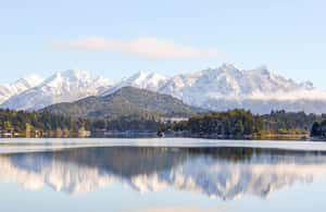 imagem n.4 de Bariloche: BRC Aeroporto ao Centro da Cidade|Transfer Privado ao Hotel atividade em Bariloche, carregada pelo fornecedor