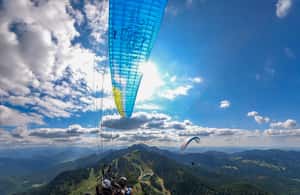 Bild Nr. 3 von Lenggries: Tandem-Gleitschirmflug Aktivität in Bayern, hochgeladen vom Anbieter
