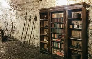 Bild Nr. 4 von Prag: Altstadt, mittelalterlicher Untergrund & Dungeon History Tour Aktivität in Prag, hochgeladen vom Anbieter
