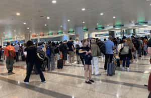 From Ho Chi Minh Airport: Premium Fast Track Immigration