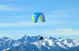 Bild Nr. 4 von Lenggries: Tandem-Gleitschirmflug Aktivität in Bayern, hochgeladen vom Anbieter