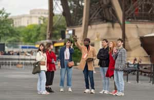 image n.3 of Paris: Eiffel Tower Guided Tour with Summit Access activity in Paris, uploaded by supplier