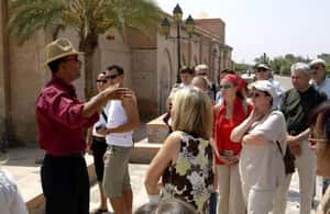 Immagine nº 4 di Marrakech: Tour a piedi di 3 ore dei monumenti, dei souk e della Medina vecchia attività a Marrakech, caricata dal fornitore
