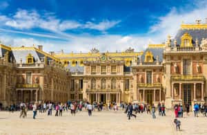 image n.3 of Paris Pass® Plus: Tickets to Louvre, Eiffel Tower & 90+ more activity in Paris, uploaded by supplier