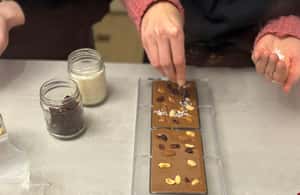 Image N°3 de Lille: atelier création de chocolats activité à Lille, publiée par le prestataire