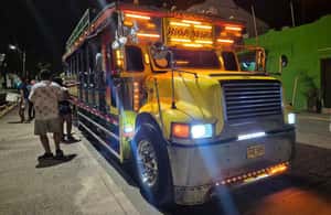 imatge núm.4 de l'activitat de Tour a Chiva Rumbera amb Música Festa i Diversió a Cartagena a Cartagena, penjada pel proveïdor