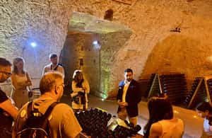 image n.4 of 3-Day Castles, Champagne & Chablis Wine tasting Private Tour activity in Chenonceaux, uploaded by supplier