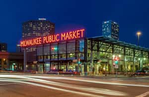 imagen n.º 4 de Tour privado a pie por el RiverWalk y el arte de Milwaukee actividad en Milwaukee, subida por el proveedor