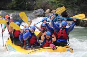 imagem n.4 de Banff: Excursão de rafting no rio Kananaskis à tarde atividade em Alberta, carregada pelo fornecedor