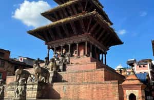 imagen n.º 3 de Katmandú: Bhaktapur y Nagarkot Excursión del Amanecer al Atardecer actividad en Bhaktapur, subida por el proveedor