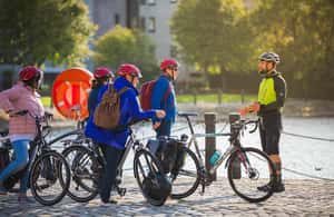 Immagine nº 3 di Edimburgo: Tour panoramico in bicicletta attività a Edimburgo, caricata dal fornitore
