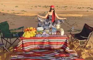Immagine nº 4 di Giornata privata nel deserto con osservazione del tramonto attività a Regione al-Sharqiyya, caricata dal fornitore