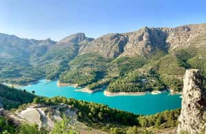 imagen n.º 4 de Benidorm: Excursión guiada en Jeep a Guadalest y las Cascadas del Algar actividad en Callosa de Ensarriá, subida por el proveedor
