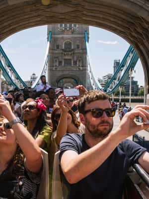 Bild Nr. 2 von London: Big Bus Hop-On, Hop-Off mit optionaler Flusskreuzfahrt Aktivität in London, hochgeladen vom Anbieter