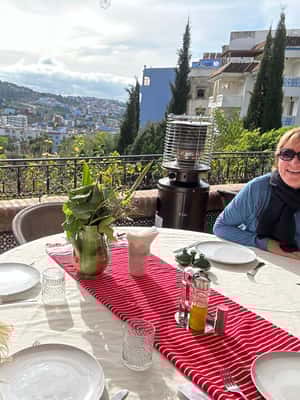 imagen n.º 2 de Chefchaouen y Tetuán: excursión de un día desde Tánger actividad en Tetuán, subida por el proveedor