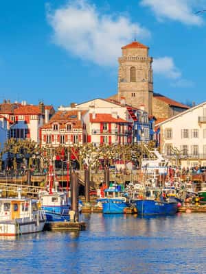 image n.2 of From Bilbao: Biarritz, Saint Jean de Luz, San Sebastian Tour activity in San Sebastián, uploaded by supplier