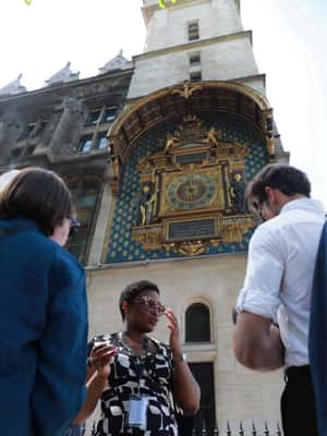 Image N°2 de Visite à pied avec billets réservés pour Notre-Dame et la Sainte-Chapelle en option. activité à Paris, publiée par le prestataire