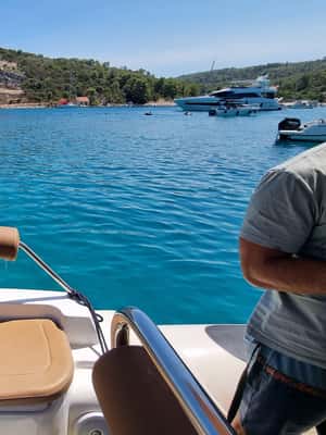 billede nr.2 af aktiviteten Split: Privat tur til den blå lagune og Šolta-skibsvraget i Dalmatien, uploadet af udbyder
