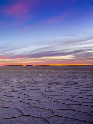 imagem n.2 de De Puno |Excursão de 3 dias a La Paz e às salinas de Uyuni atividade em Colchani, carregada pelo fornecedor