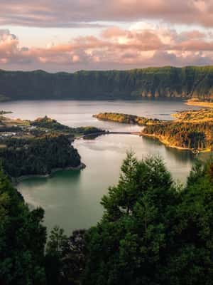 imaginea n.2 a activității Sete Cidades: Aventura cu caiacul și bicicleta în Candelaria, Portugalia, încărcată de organizator