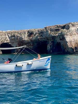 Immagine nº 2 di Torre Vado: Tour dei 2 Mari alle Grotte di S. Maria di Leuca attività a Lecce, caricata dal fornitore