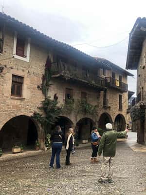 Obraz nr 2 z atrakcji Z Barcelony: Prywatna wycieczka po Besalú i średniowiecznych miastach w Besalú, przesłany przez organizatora