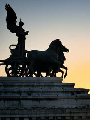 Image N°2 de Rome : Visite nocturne de la Rome antique activité à Rome, publiée par le prestataire