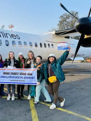 imagen n.º 2 de Katmandú: Excursión panorámica al Monte Everest en avión con traslados actividad en China, subida por el proveedor