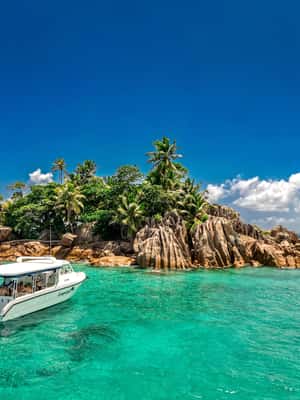 image n.2 of Praslin: Curieuse & St. Pierre Full-Day Boat Trip with Lunch activity in Baie Sainte Anne, uploaded by supplier