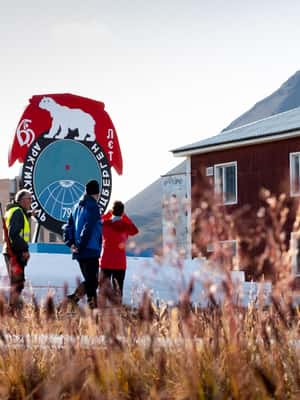 Bild Nr. 2 von Longyearbyen: Pyramiden & Gletscher-Arktis-Bootstour Aktivität in Norwegen, hochgeladen vom Anbieter